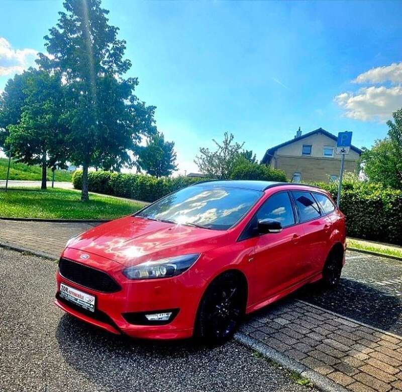Racerot Gebraucht 2016 Ford Focus Sport Kombi | 9.995 € (Fairer Preis) - Bild 1/4