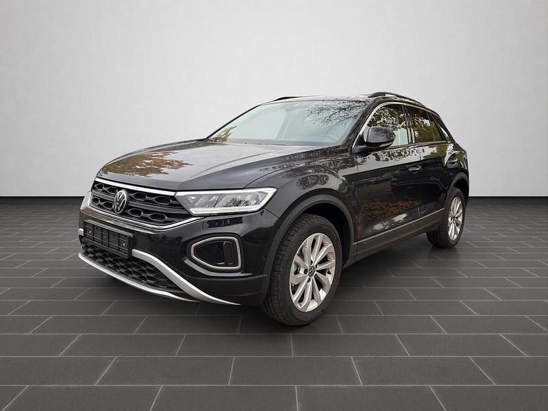 Deep black perleffekt (metallic) Gebraucht 2025 VW T-Roc SUV | 31.900 € (Guter Preis) - Bild 1/2