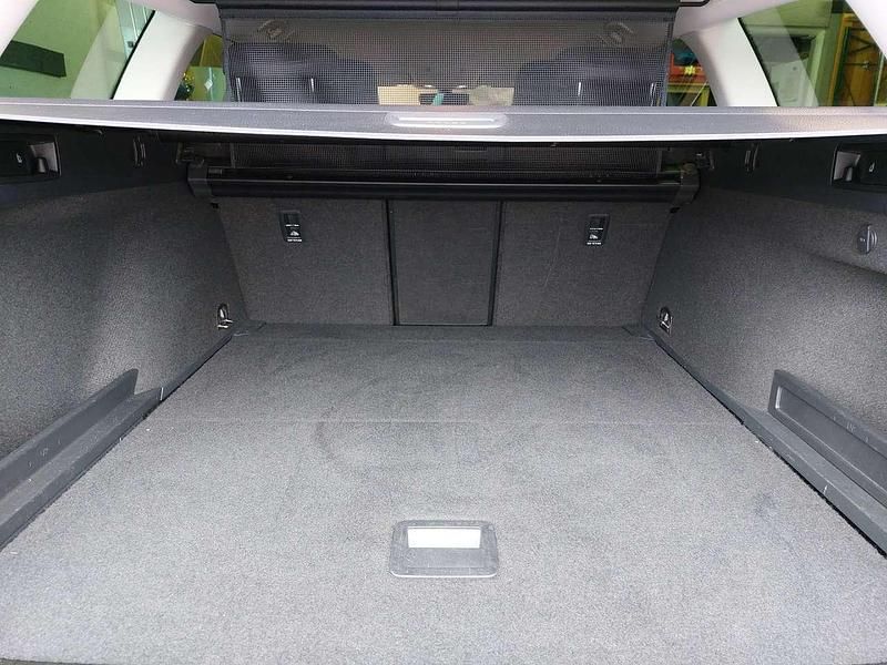 Gebraucht VW Passat Highline 220 PS (161 kW) 2016 Schwarz Kombi