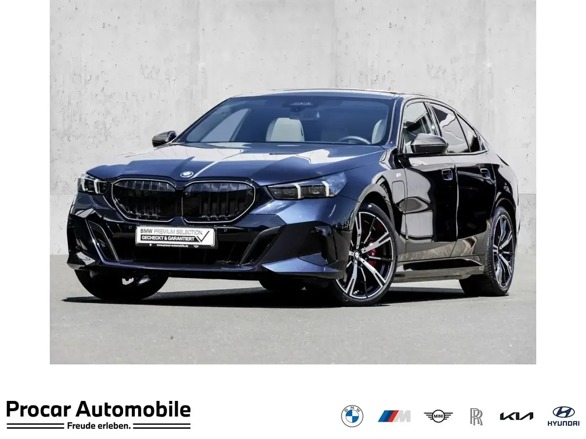 Gebraucht BMW 550e M Sport 489 PS (359 kW) 2025 Limousine
