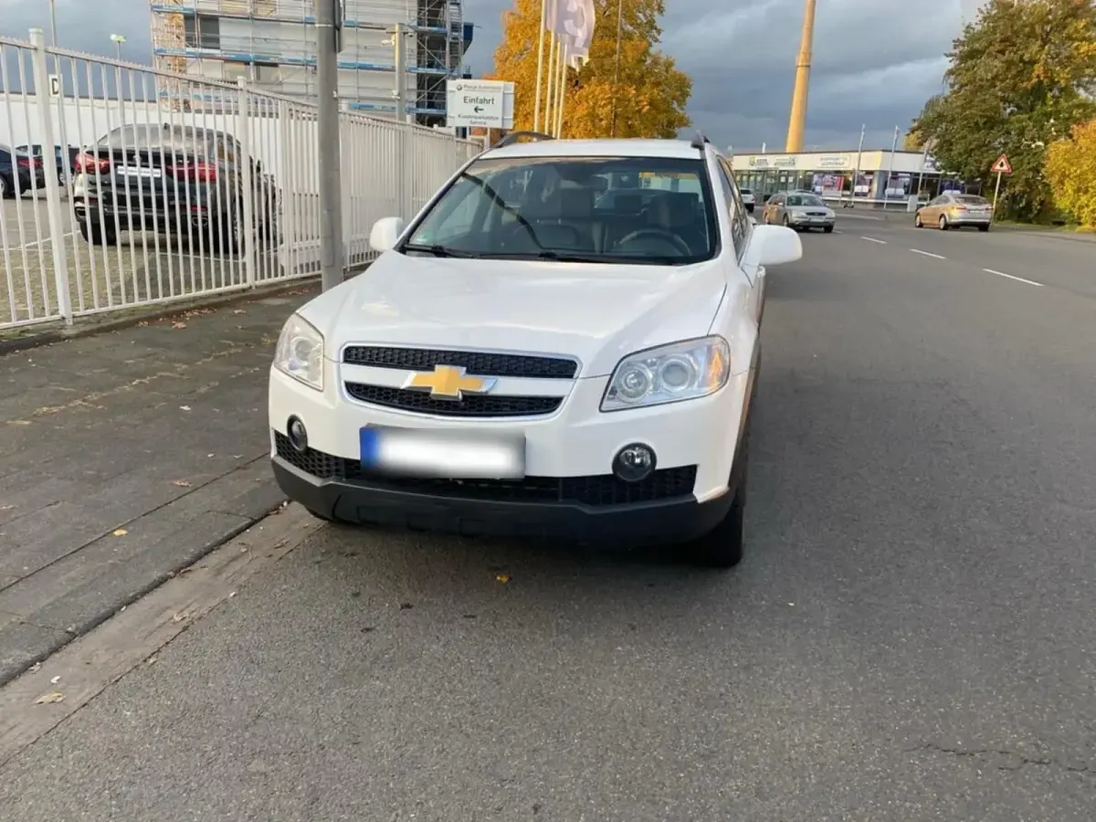 Używany Chevrolet Captiva 150 KM (110 kW) 2008 Biały SUV