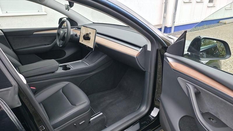 Gebraucht Tesla Model Y Performance 392 kW (534 PS) 2022 Schwarz SUV