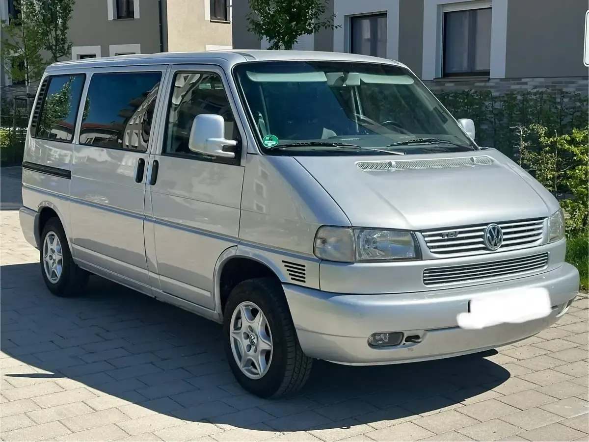 Usata VW Multivan 100 CV (73 kW) 2000 Argento Monovolume