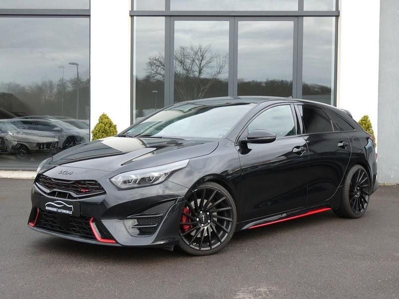 Schwarz Gebraucht 2023 Kia ProCeed GT Kleinwagen | 26.450 € (Guter Preis) - Bild 1/4