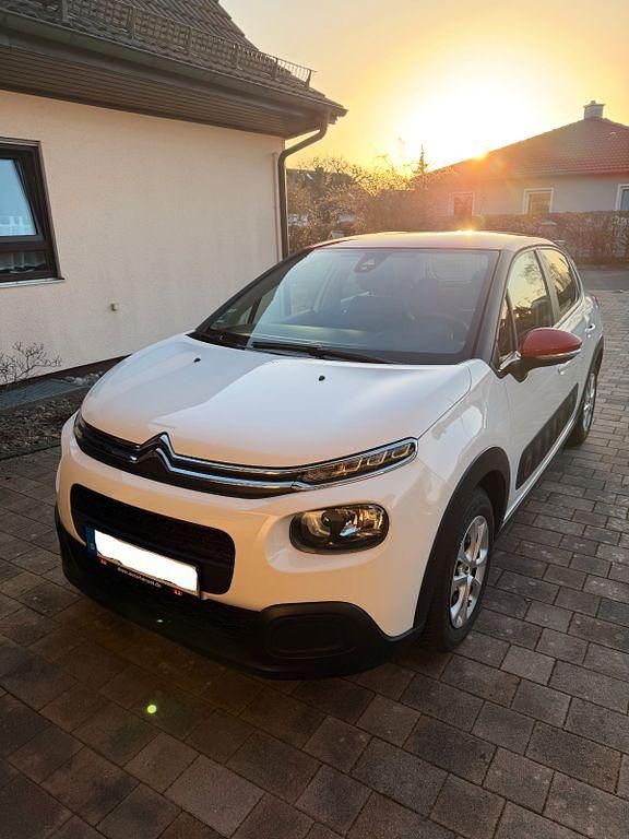 Gebraucht Citroën C3 Feel 83 PS (61 kW) 2018 Weiß Kleinwagen