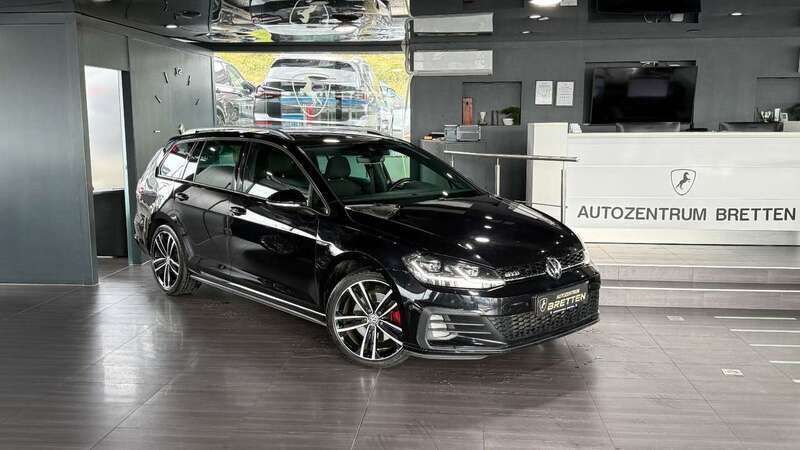 Schwarz Gebraucht 2018 VW Golf VII GTD Kombi | 17.490 € (Teuer) - Bild 1/3