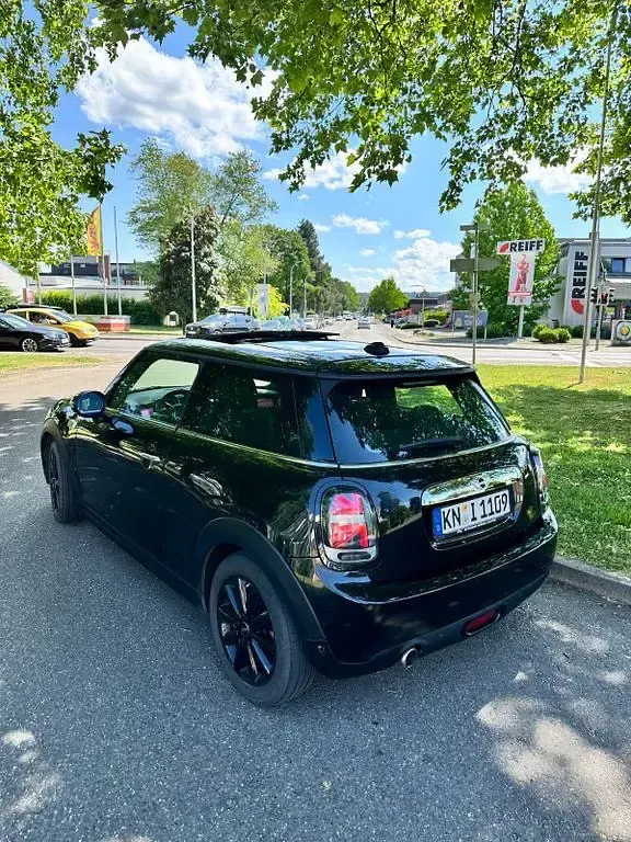 Gebraucht Mini Cooper D 116 PS (85 kW) 2015 Schwarz Kleinwagen