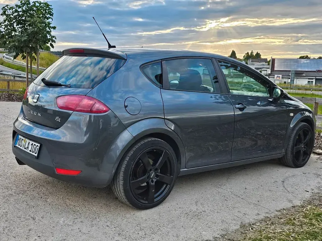 Gebraucht Seat Leon FR 170 PS (125 kW) 2013 Grau Limousine