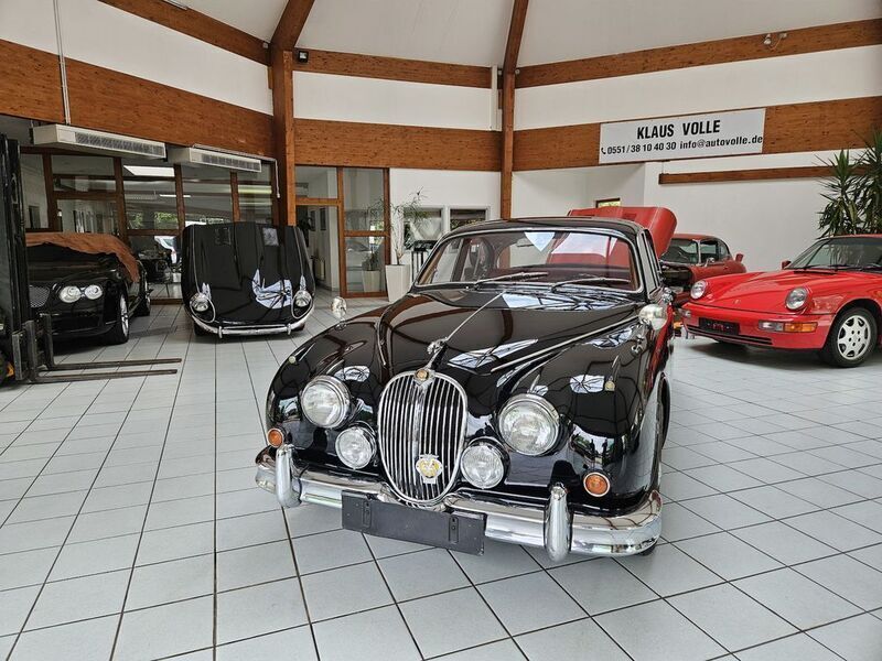 Schwarz Gebraucht 1961 Jaguar MK II Limousine | 21.495 € - Bild 1/4
