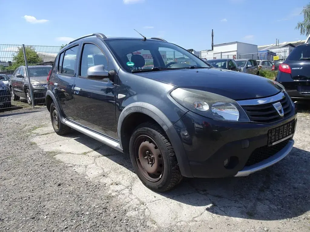 Gebraucht Dacia Sandero Stepway 84 PS (61 kW) 2011 Schwarz SUV