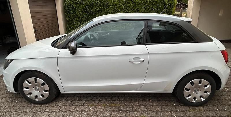 Gebraucht Audi A1 86 PS (63 kW) 2012 Weiß Kleinwagen