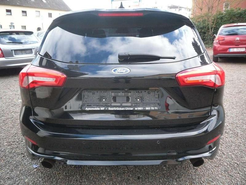 Gebraucht Ford Focus ST 280 PS (205 kW) 2022 Schwarz Limousine