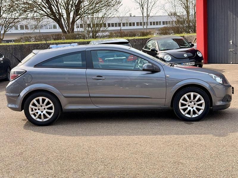 Gebraucht Opel Astra GTC Edition 105 PS (77 kW) 2006 Grau Limousine
