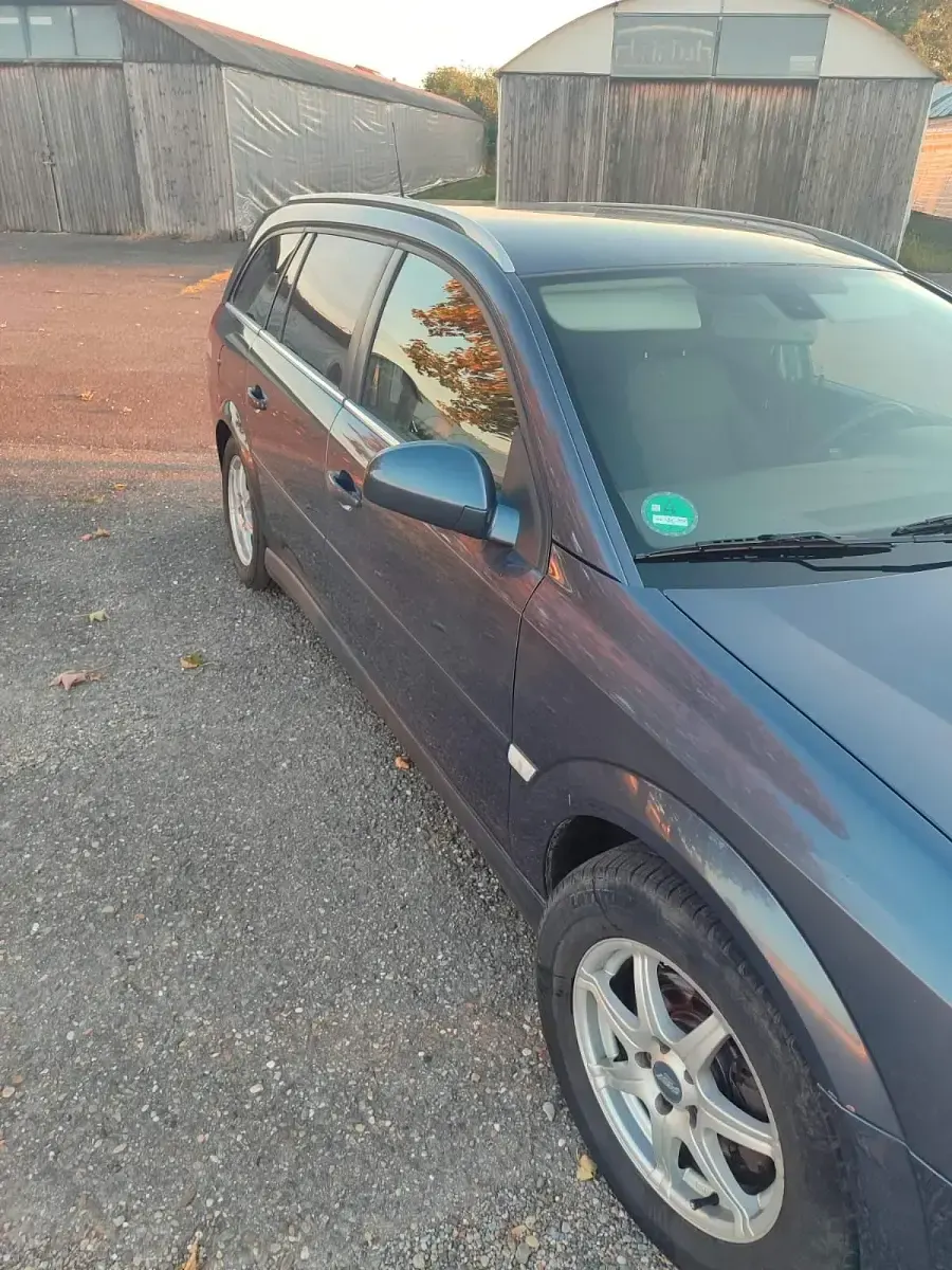 Gebraucht Opel Vectra 150 PS (110 kW) 2007 Blau Kombi