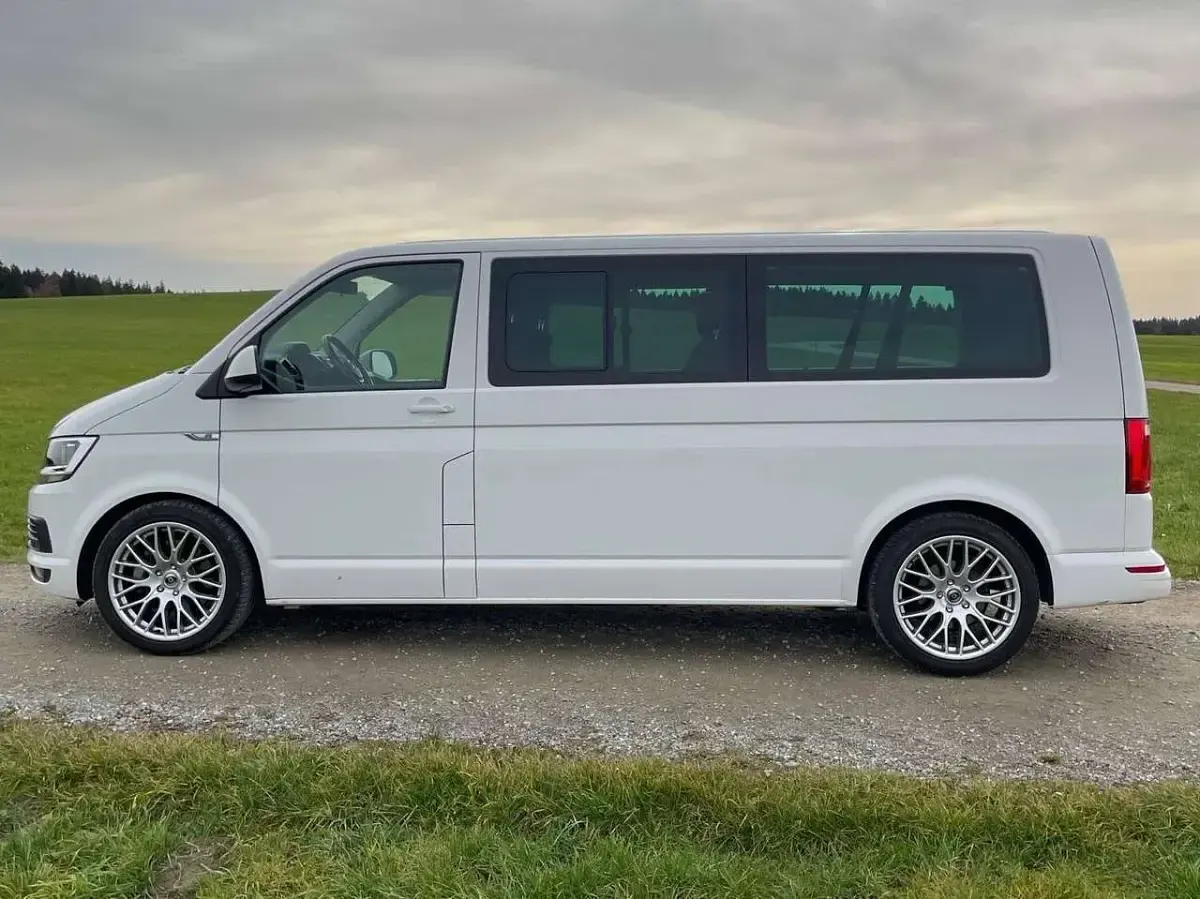 Gebraucht VW Caravelle Comfortline 204 PS (150 kW) 2017 Weiß Van