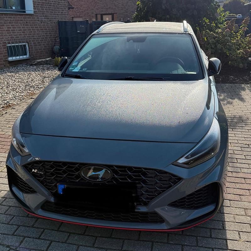 Grau Gebraucht 2020 Hyundai i30 N Line Kombi | 18.700 € - Bild 1/4
