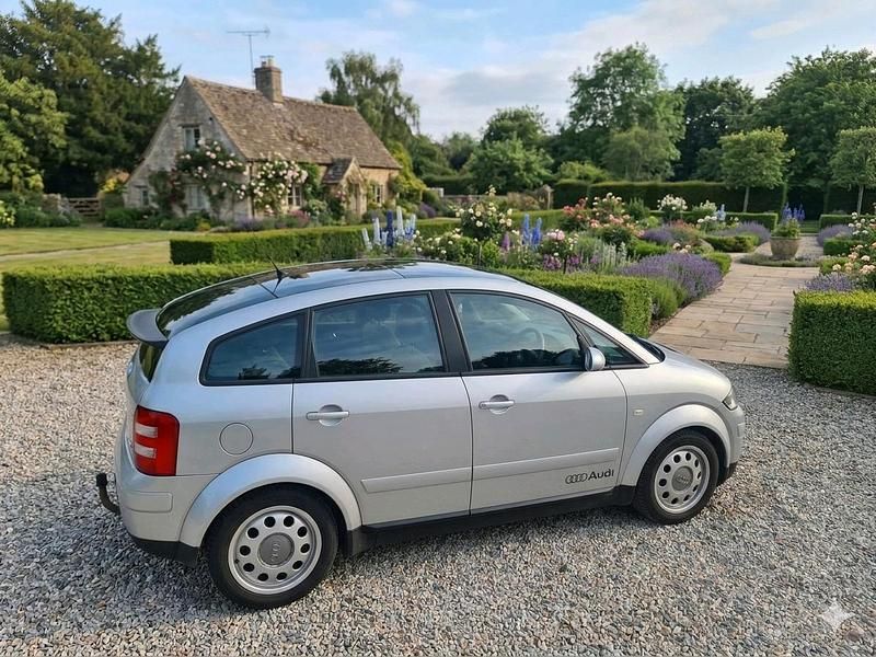 Gebraucht Audi A2 75 PS (55 kW) 2002 Silber Kleinwagen