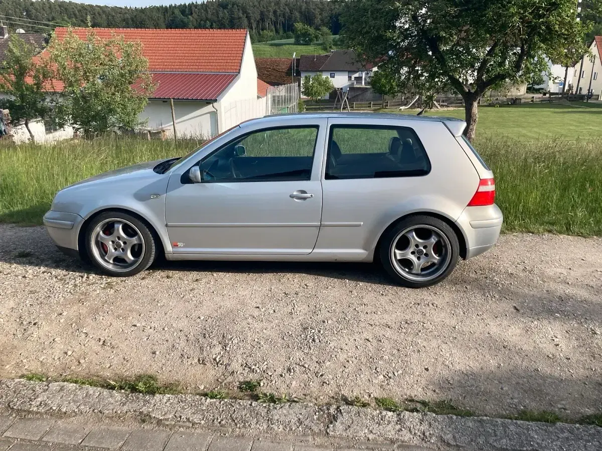 Occasion VW Golf GTI 150 ch (110 kW) 1998 Argent Coupé