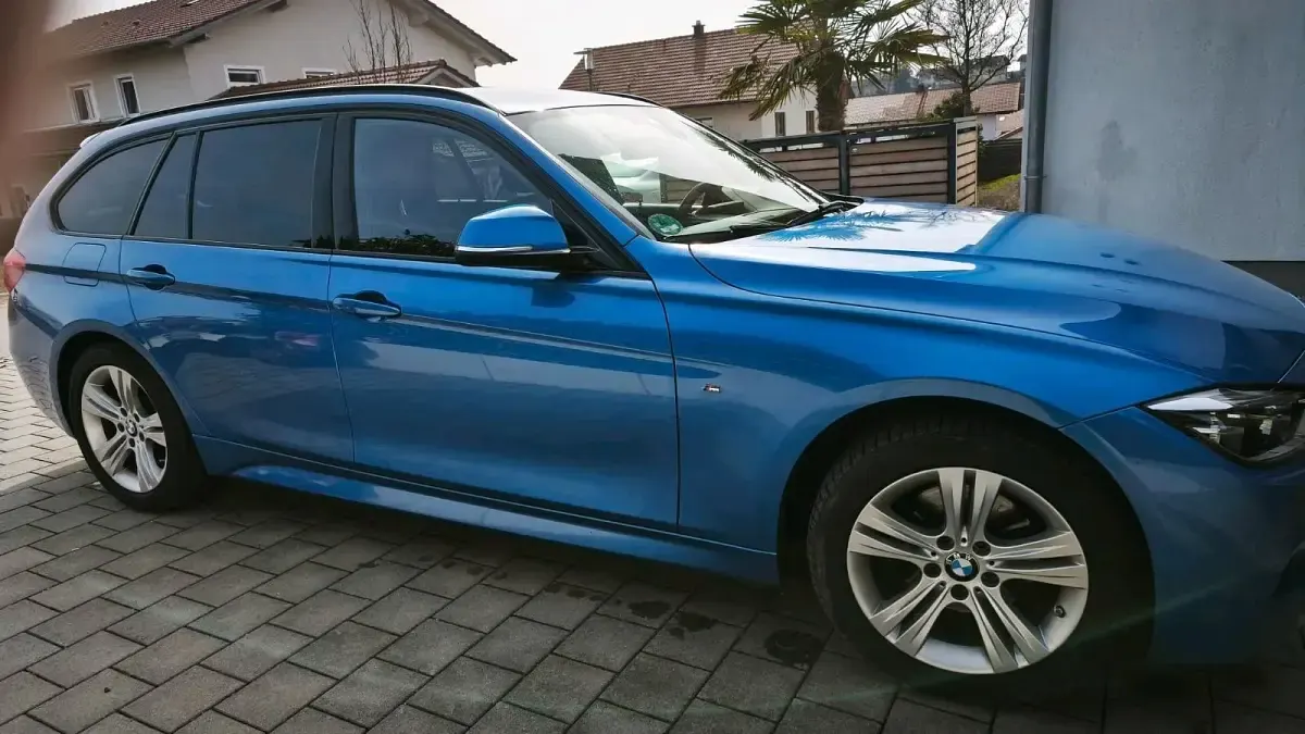 Second-hand BMW 320 190 CP (139 kW) 2017 Albastru Break