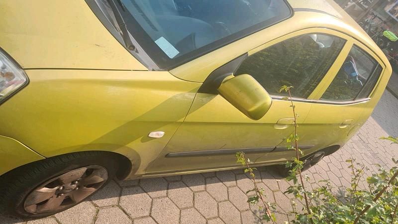 Gebraucht Kia Picanto 60 PS (44 kW) 2006 Gelb Kleinwagen