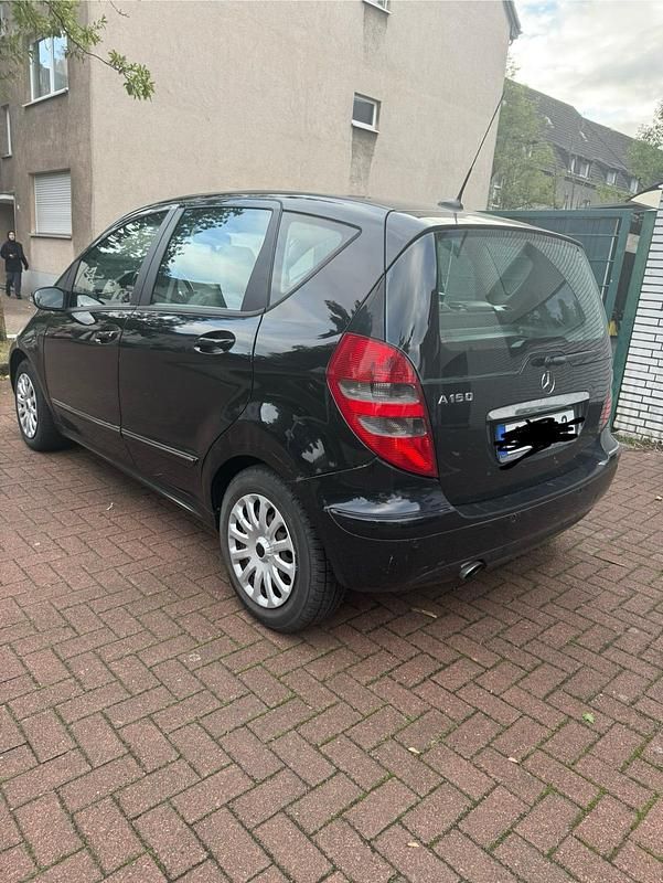 Schwarz Gebraucht 2005 Mercedes A150 Avantgarde Kleinwagen | 2.599 € (Guter Preis) - Bild 1/4