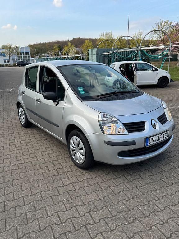 Second-hand Renault Modus Authentique 75 CP (55 kW) 2006 Gri Monovolum