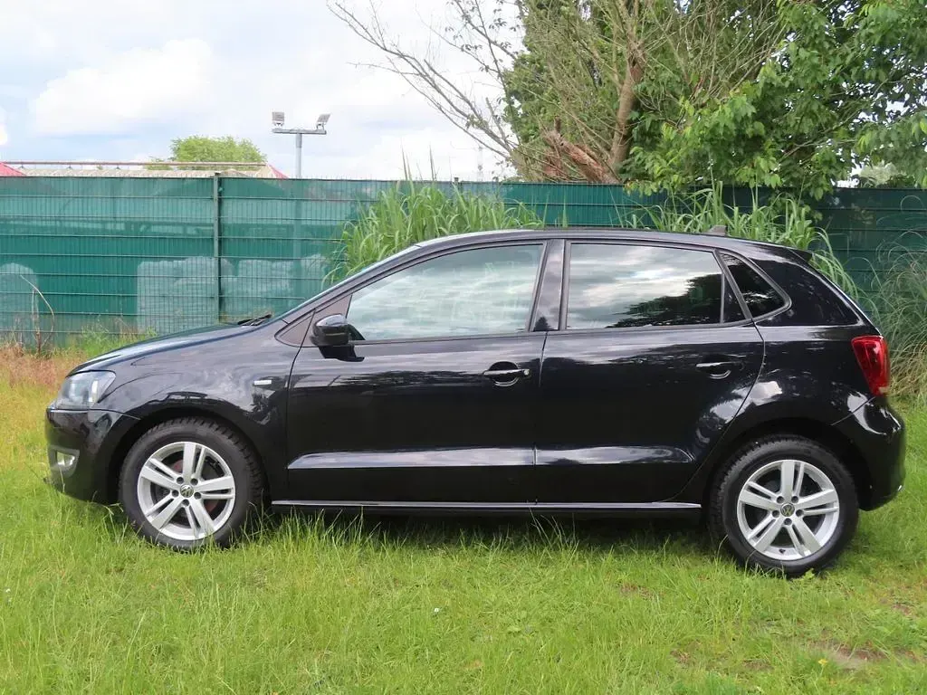 Gebraucht VW Polo Match 90 PS (66 kW) 2013 Schwarz Kleinwagen