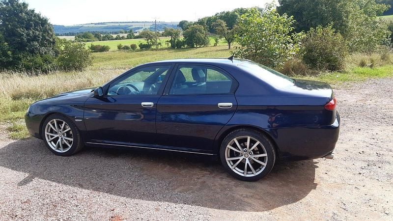 Gebraucht Alfa Romeo 166 220 PS (161 kW) 2003 Blau Limousine