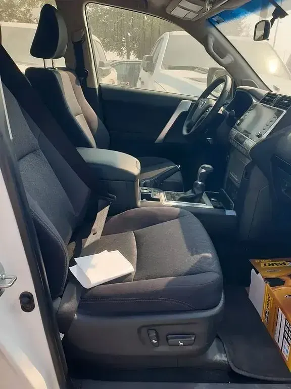 Gebraucht Toyota Land Cruiser Prado 177 PS (130 kW) 2022 Schwarz SUV