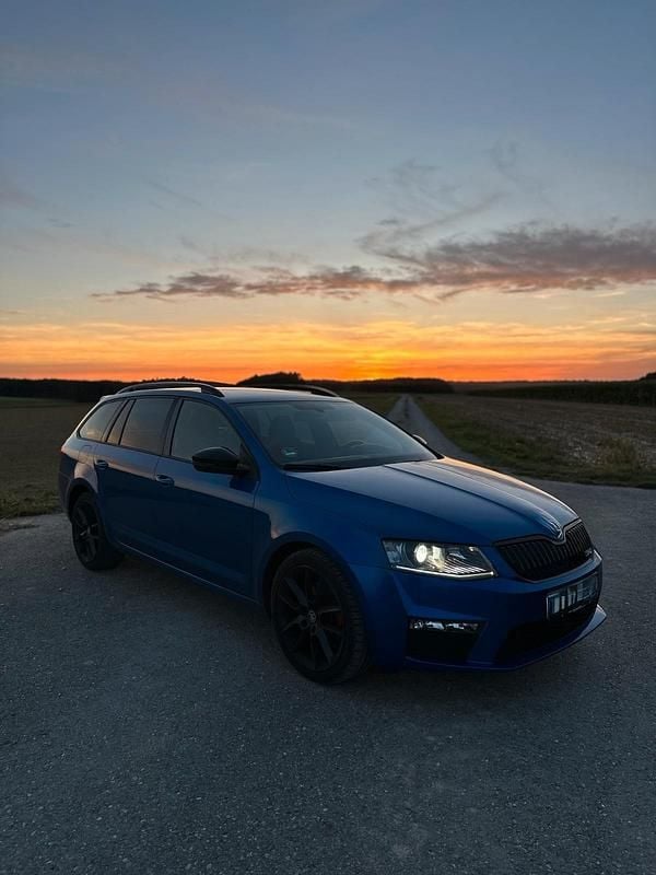Gebraucht Skoda Octavia vRS 184 PS (135 kW) 2019 Blau Kombi
