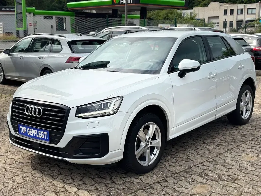 Gebraucht Audi Q2 Sport 116 PS (85 kW) 2018 Weiß SUV