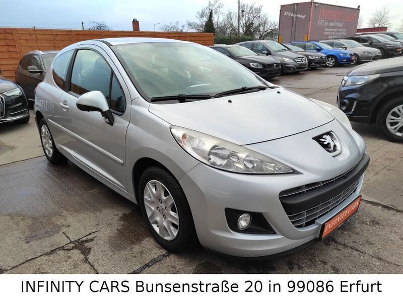 Grau Gebraucht 2011 Peugeot 207 Tendance Kleinwagen | 1.999 € (Guter Preis) - Bild 1/4