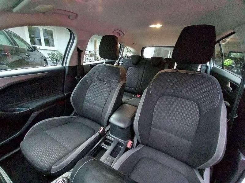 Gebraucht Ford Focus Cool & Connect 120 PS (88 kW) 2022 Moondust silber Kombi