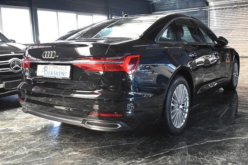 Gebraucht Audi A6 Design 204 PS (150 kW) 2022 Schwarz Limousine