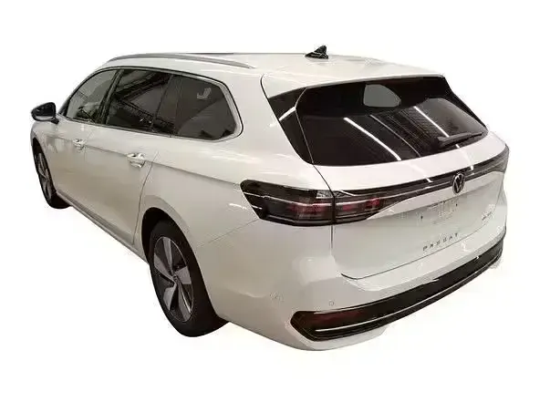 Gebraucht VW Passat Elegance 204 PS (150 kW) 2025 Weiß Kombi