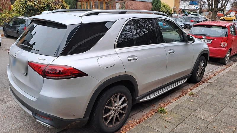 Gebraucht Mercedes GLE300 245 PS (180 kW) 2020 Silber SUV