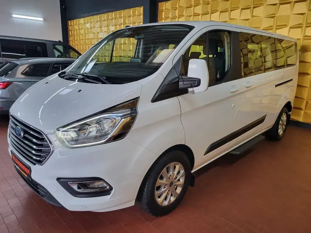 Gebraucht Ford Tourneo Custom S 131 PS (96 kW) 2018 Weiß Van