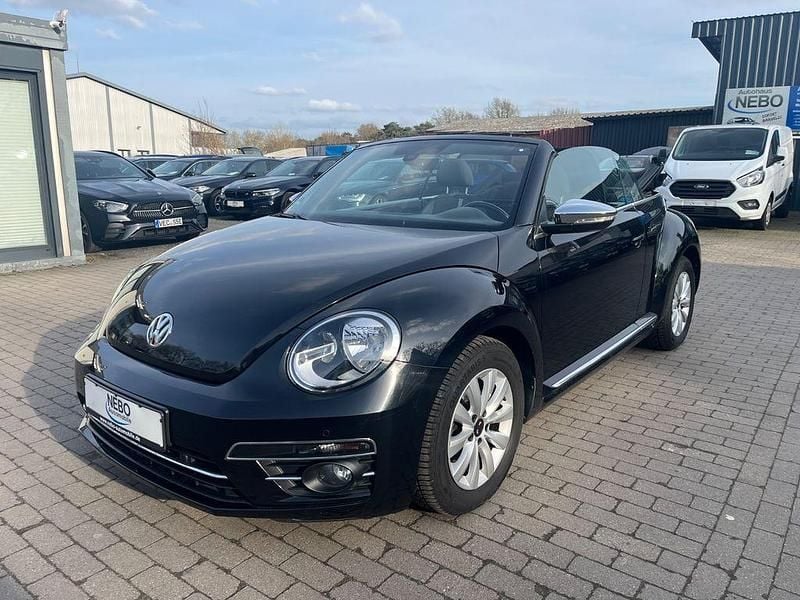 Gebraucht VW Beetle Cabriolet Design 105 PS (77 kW) 2018 Schwarz Cabrio