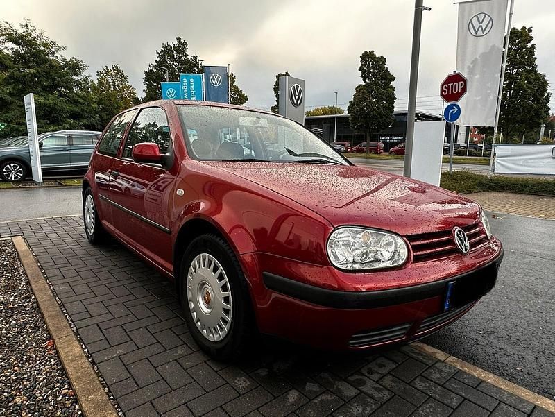 Rot Gebraucht 2000 VW Golf IV Limousine | 3.500 € (Teuer) - Bild 1/4