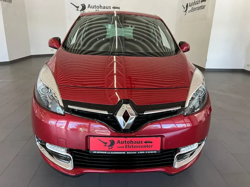 Gebraucht Renault Scénic Dynamique 140 PS (102 kW) 2012 Rot Van / Kleinbus