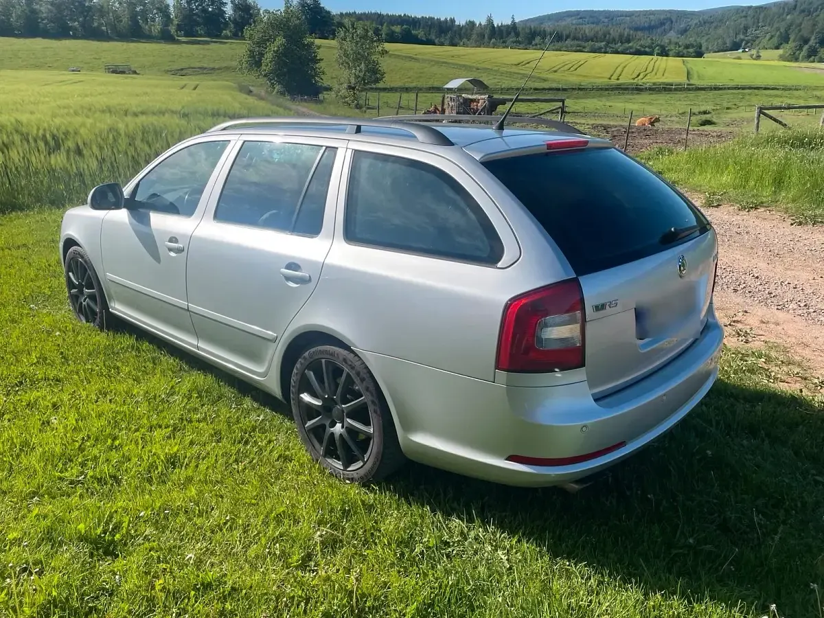 Gebraucht Skoda Octavia vRS 200 PS (147 kW) 2009 Silber Kombi