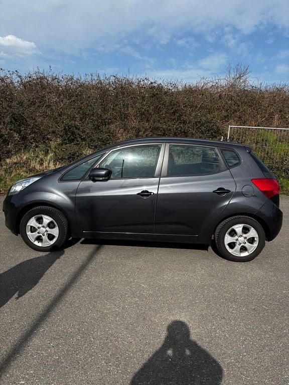 Gebraucht Kia Venga 90 PS (66 kW) 2014 Kleinwagen