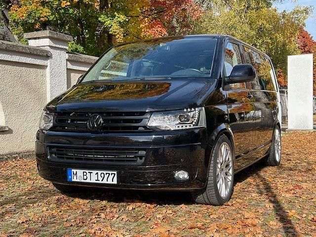 Schwarz Gebraucht 2012 VW T5 Match Van | 28.950 € - Bild 1/4