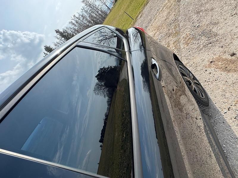 Gebraucht Ford C-MAX 182 PS (133 kW) 2014 Schwarz Van / Kleinbus