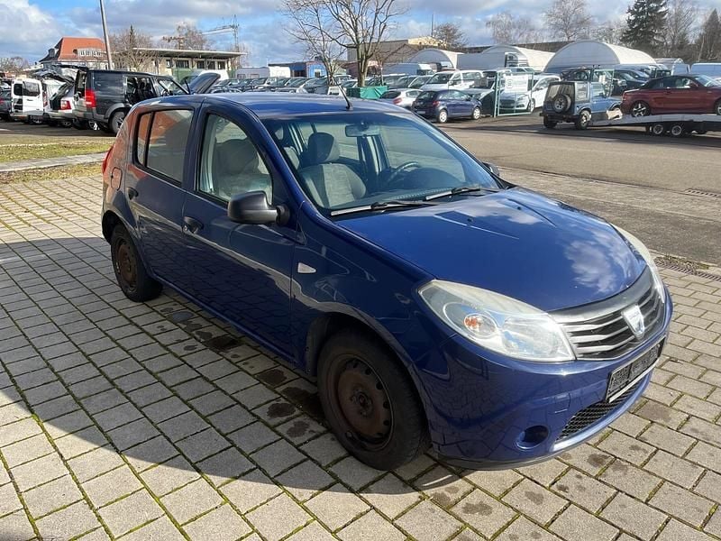 Gebraucht Dacia Sandero 75 PS (55 kW) 2009 Blau Limousine