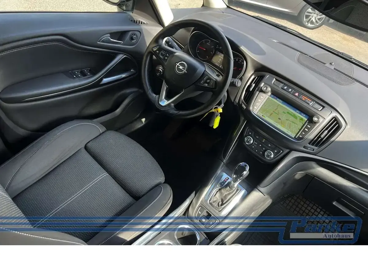 Gebraucht Opel Zafira Innovation 170 PS (125 kW) 2017 Carragreen Van / Kleinbus