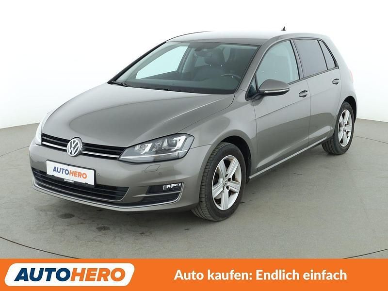 Gebraucht VW Golf VII Highline 125 PS (91 kW) 2017 Grau Limousine
