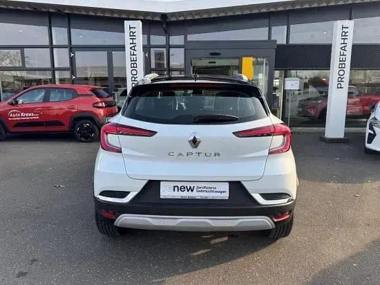 Gebraucht Renault Captur Intens 140 PS (102 kW) 2022 Weiß SUV