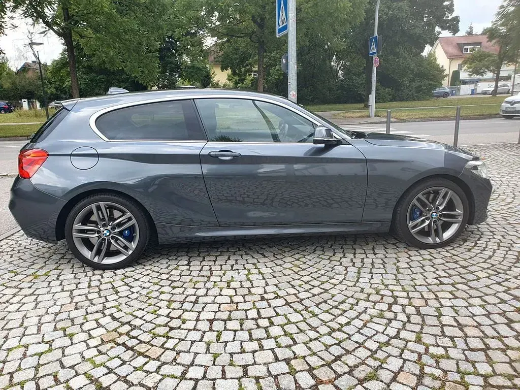 Gebraucht BMW 120 M Sport 190 PS (139 kW) 2017 Grau Kleinwagen