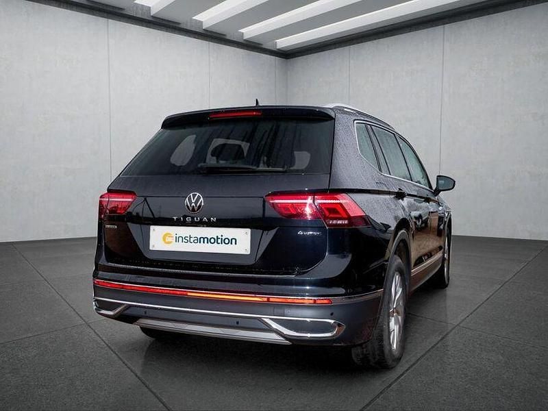 Gebraucht VW Tiguan Allspace 150 PS (110 kW) 2022 Schwarz SUV